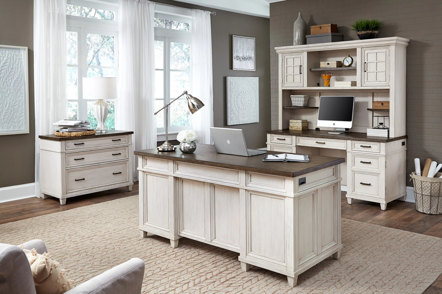 Caraway Executive Desk - Aged Ivory - Image 4