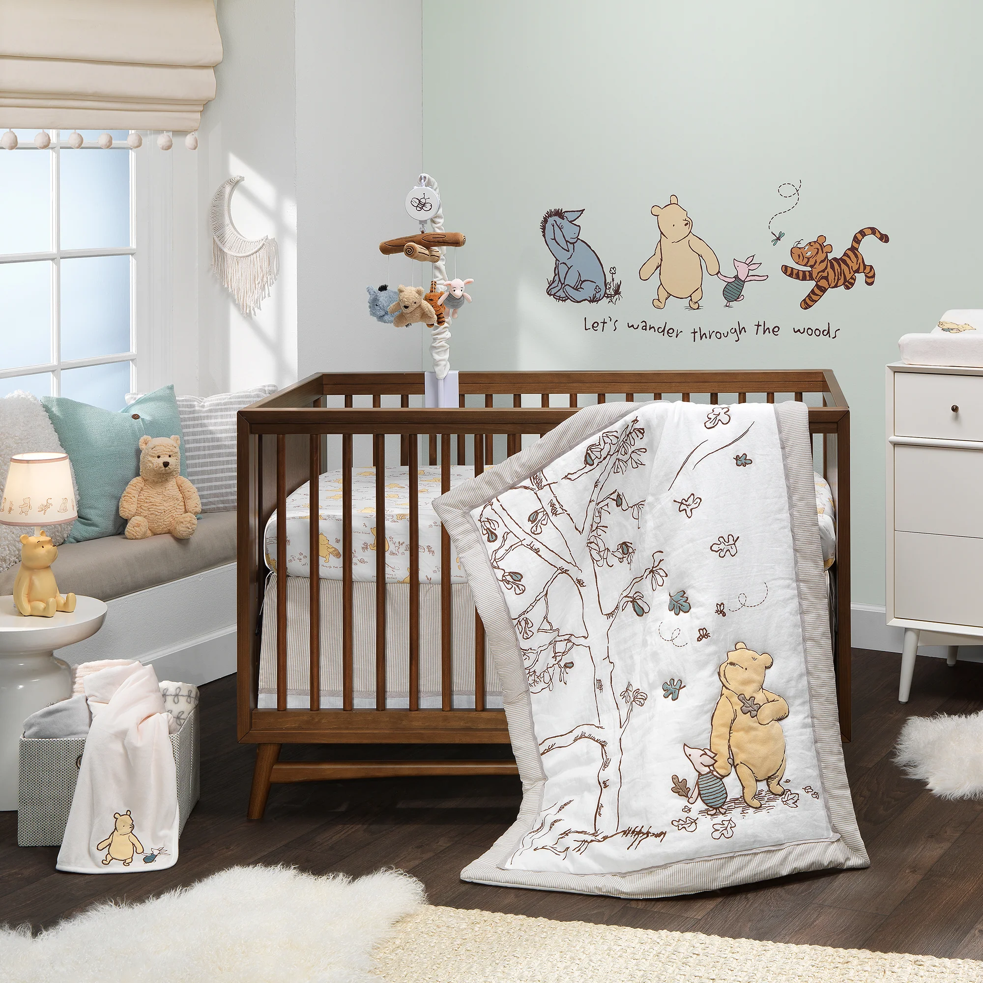 Storytime Pooh Pillow - Image 5