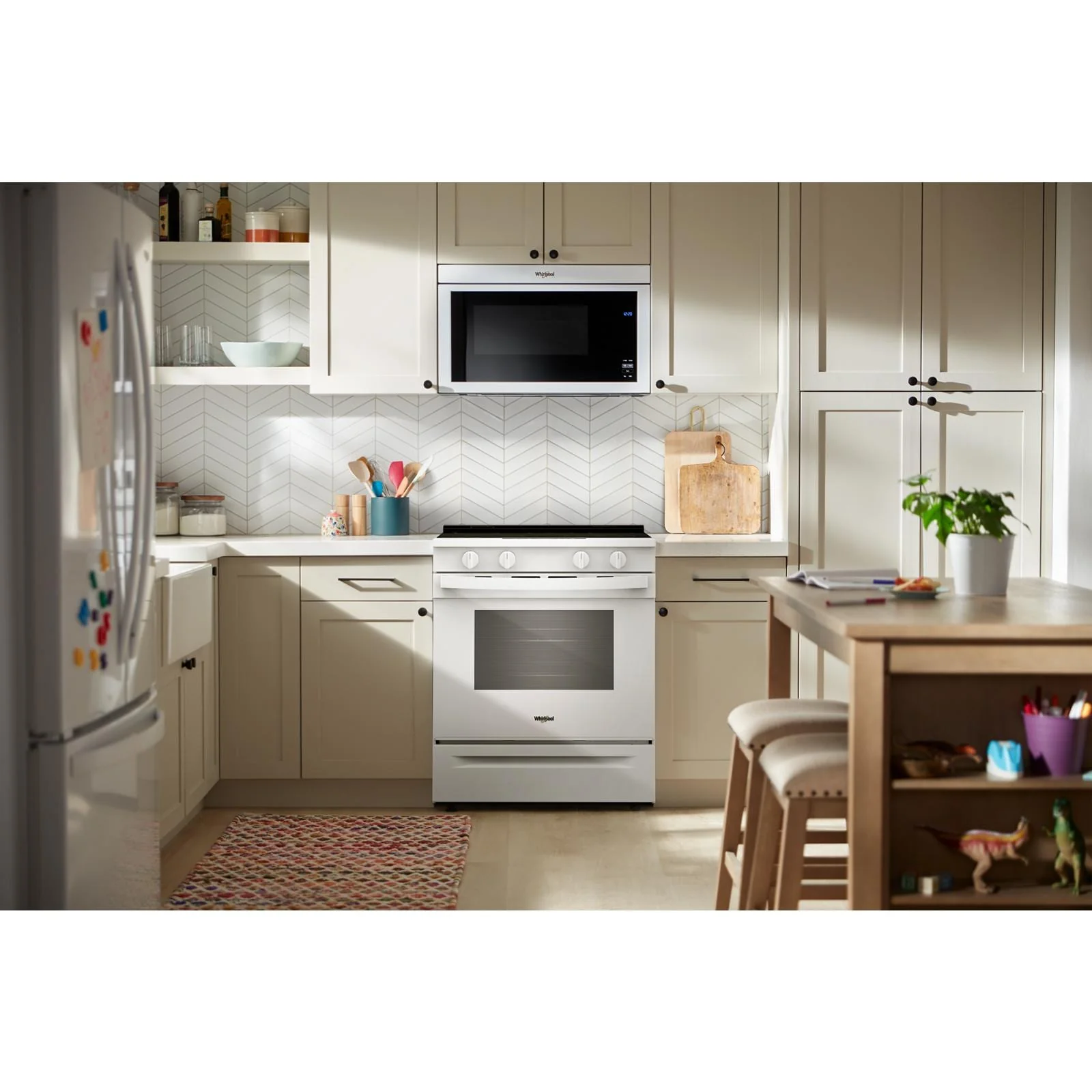 Whirlpool White Slide-In Smart Electric Range (5.3 Cu. Ft.) - YWSES3330TW - Image 2